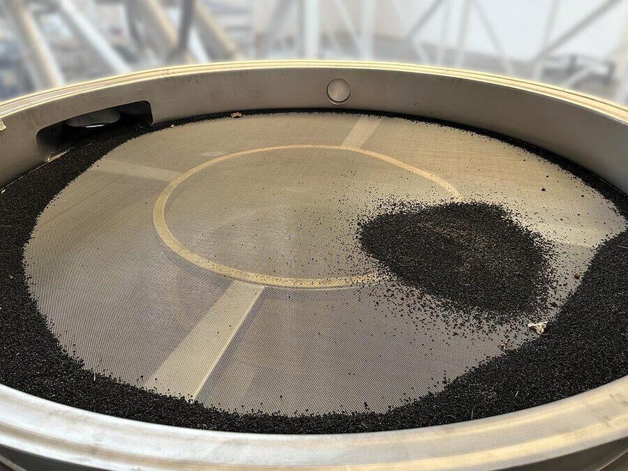 lightbox_tumbler-screening-system