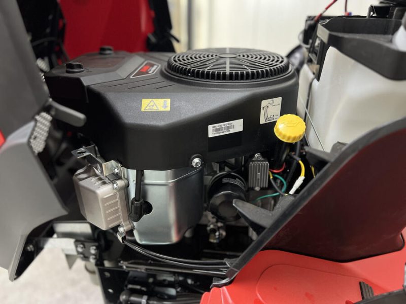 lightbox_Detail-Engine